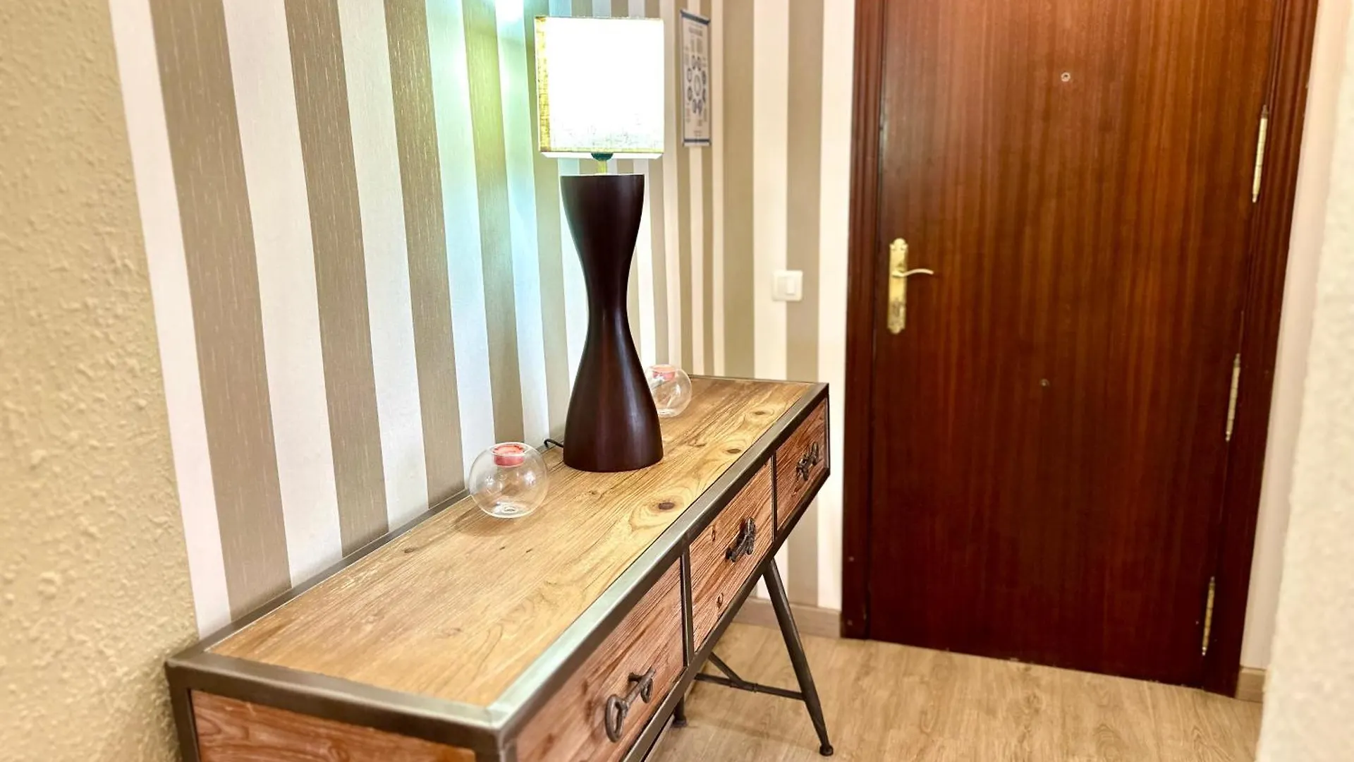 Exclusivo En Avenida Ortega Y Gasset Málaga